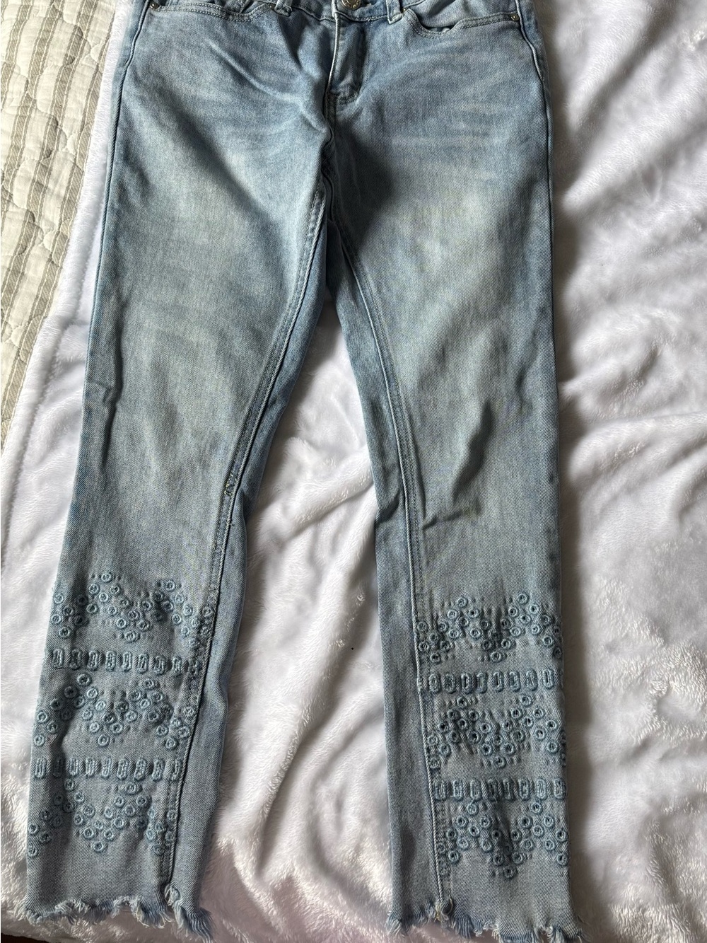 Embellished Light Blue Cropped Women's Jeans